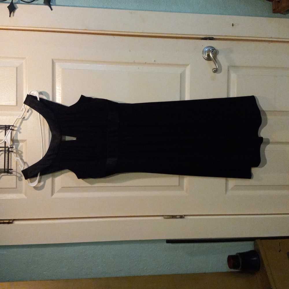 Sophisticated and sexy "little black dress"